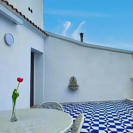 Dom wakacyjny Amalfully Boutique - A Seaview Gem *